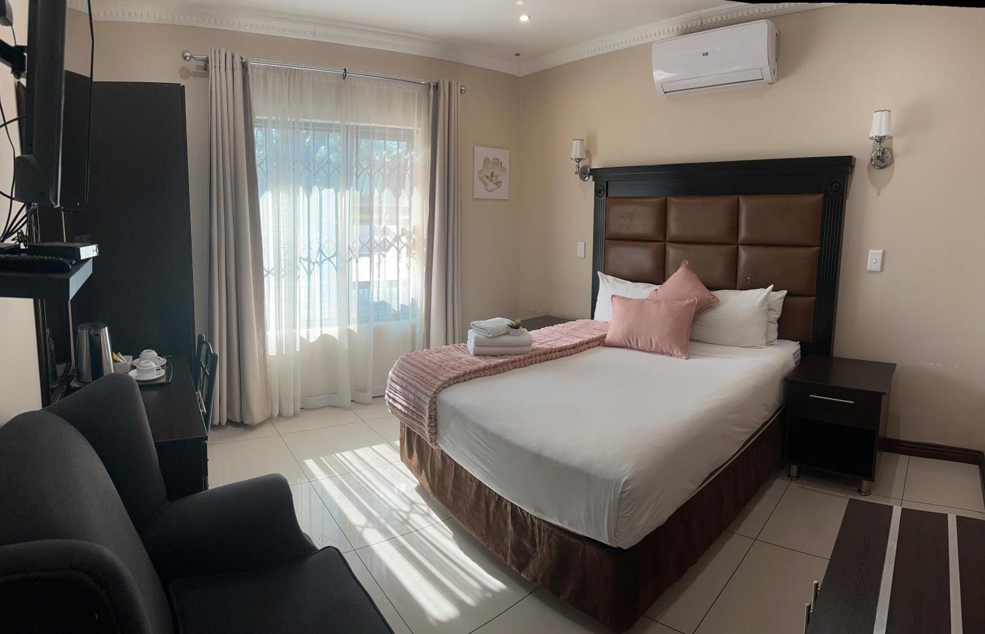 Aqua Stone Guest House Mbombela Kültér fotó